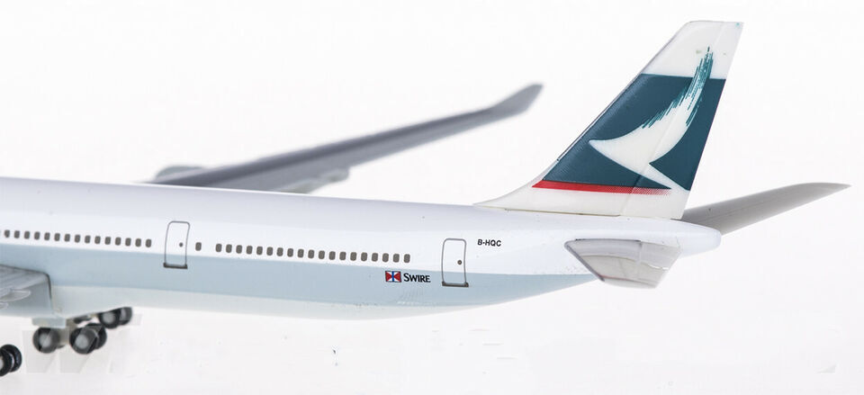 1:500 Hogan CATHAY PACIFIC AIRBUS A340-600 Passenger Airplane Diecast Model
