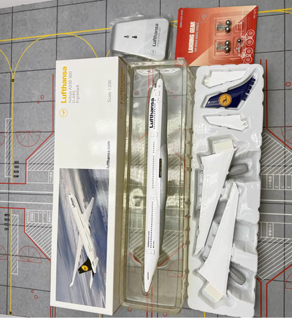 32CM 1:200 Hogan Lufthansa AIRBUS A330-300 Aircraft ABS Plastic Airplane Model