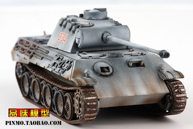 1/72 German Panther Tank Model Painting in Winter