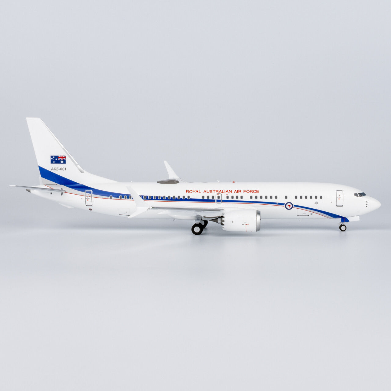 1:200 NG Models RAAF Boeing 737 MAX 8 Passenger Diecast Aircraft Model