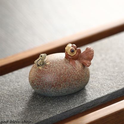China yixing zisha tea pet clay water squirting tea play frog fish home ornament