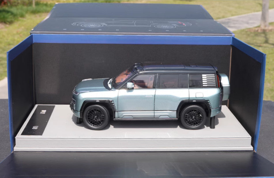 1:18 BYD Yangwang U8 SUV Cross-country Vehicle Diecast New Energy Car Model