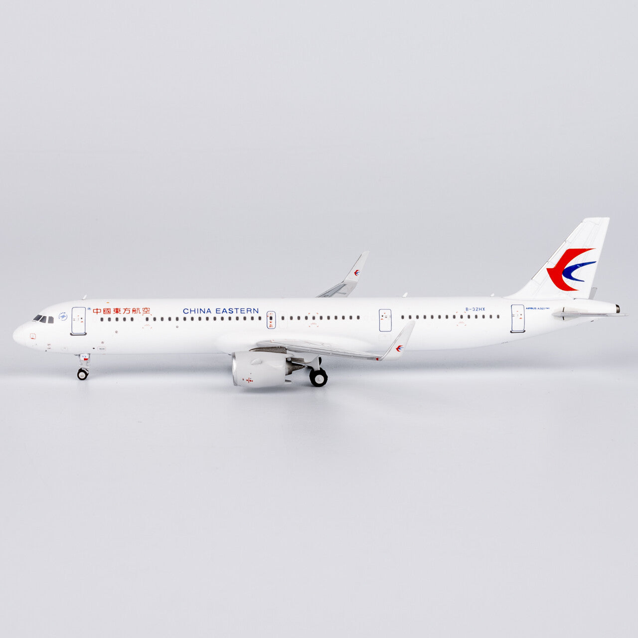 1:400 NGmodels China Eastern Airbus A321neo Airplane Diecast Plane Model