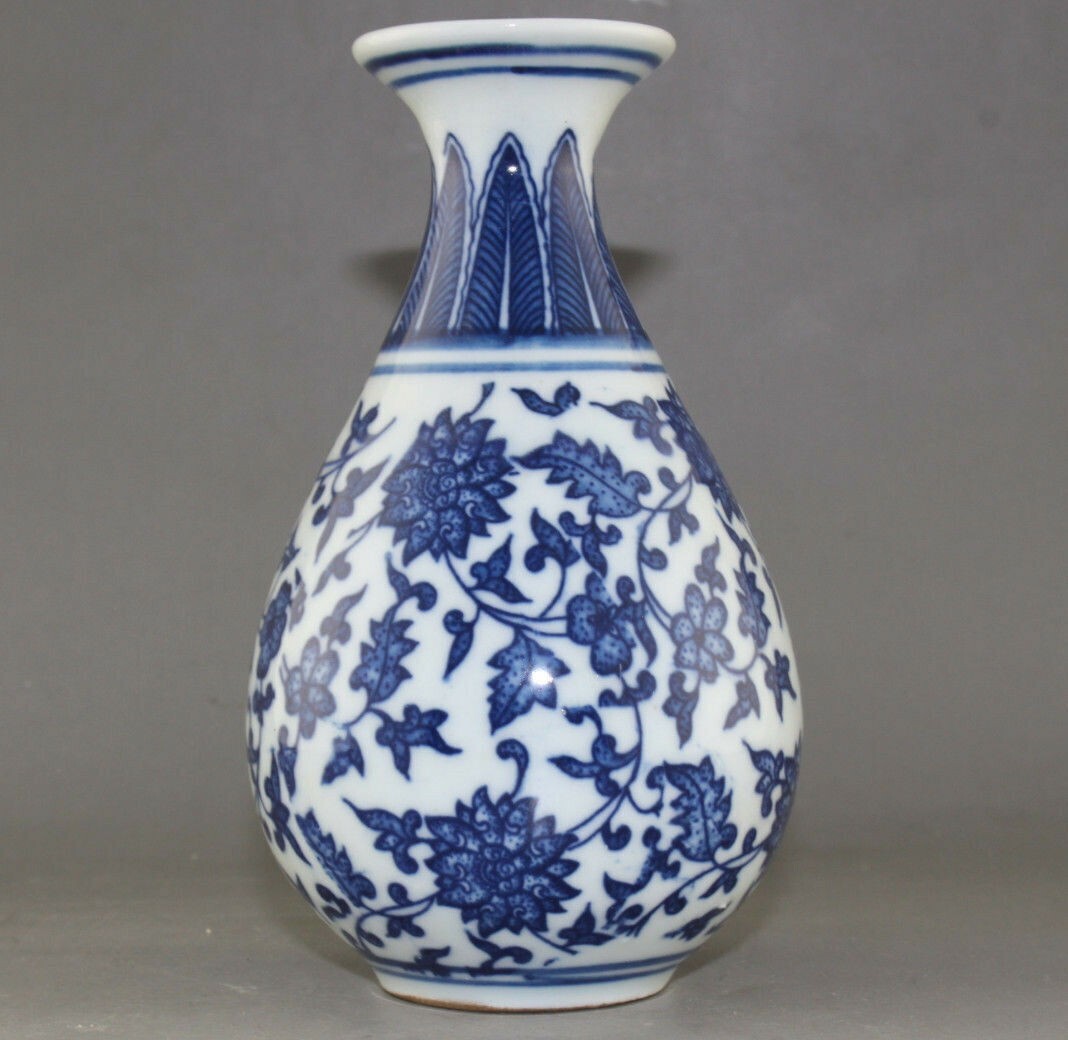 RARE BLUE AND WHITE PORCELAIN FLOWER VASE OF CHINESE ANTIQUE