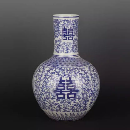 Old Blue & white porcelain Painted Double Happiness vase Qing Qianlong Mark