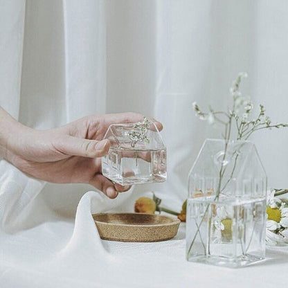 Glass Small House Shaped Vase Mini Hydropnic Terrarium Tabletop Flower Bottle