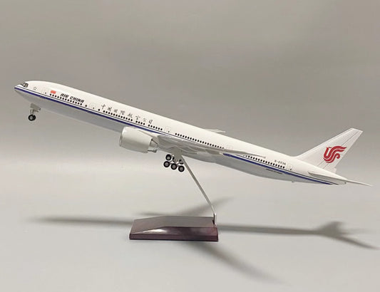 1:157 47CM AIR CHINA BOEING 777-300ER Airplane Landing Gear Resin Aircraft Model