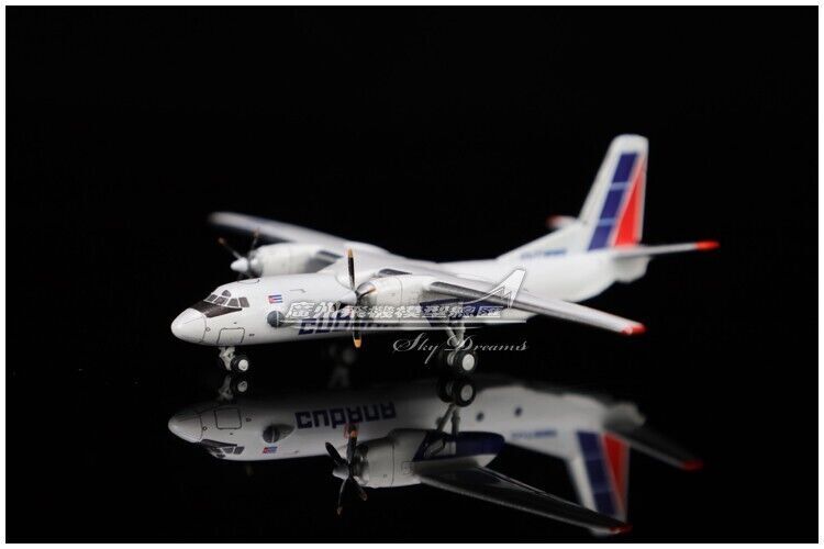 1:400 GeminiJets Cubana Antonov An-26 Plane Airplane Diecast Aircraft Model