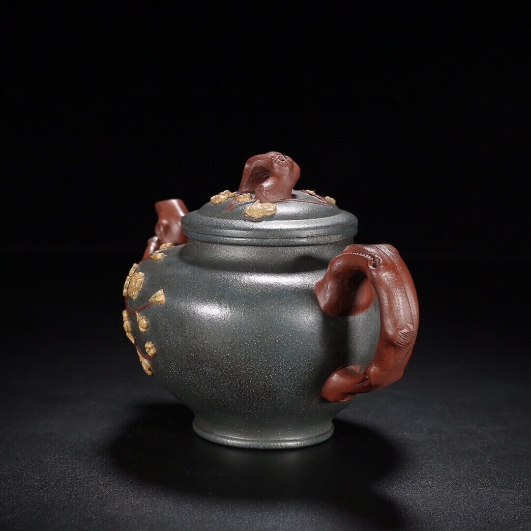 Chinese Yixing Zisha Clay Handmade Exquisite Teapot（报春 底款：汪寅仙）