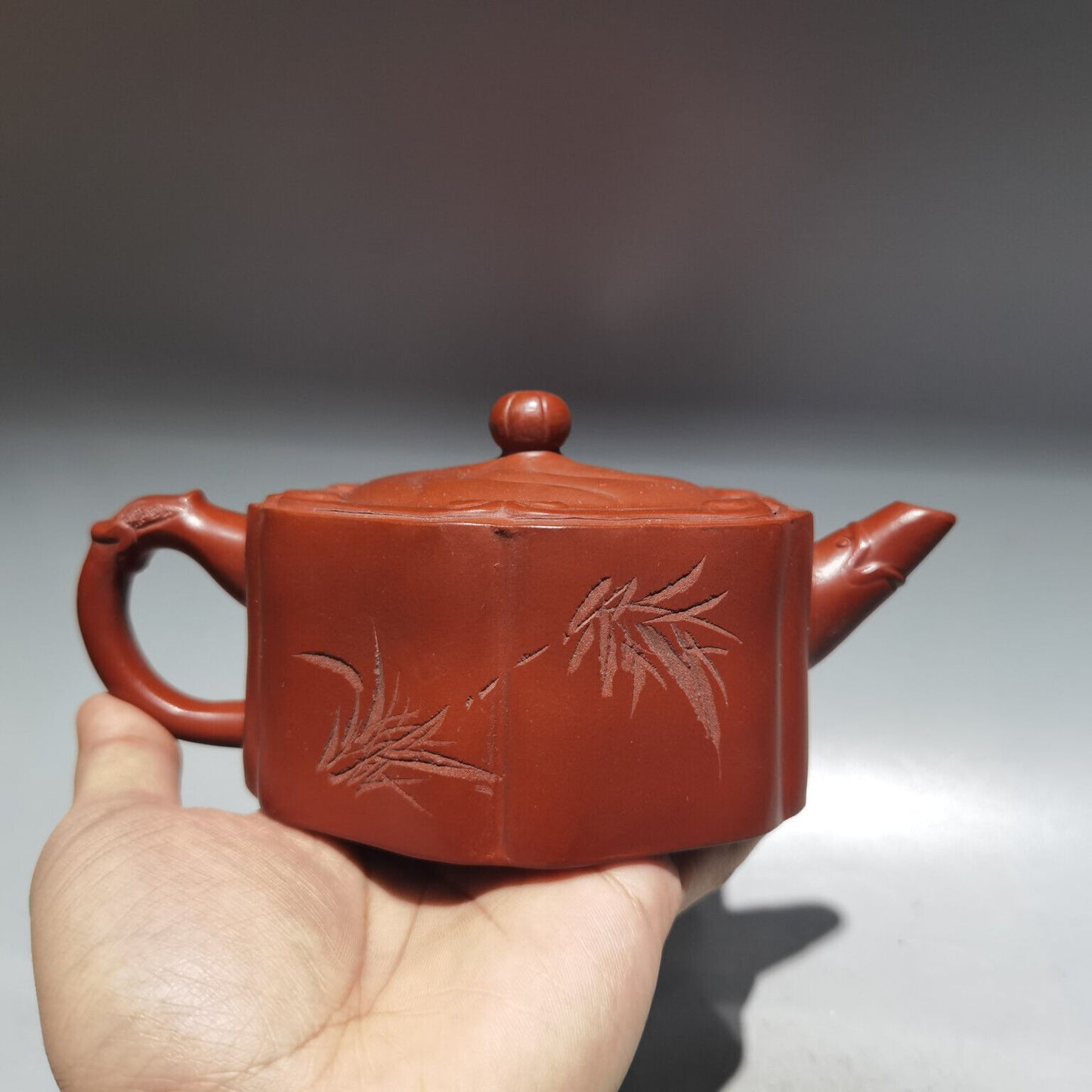 Chinese Yixing Zisha Clay Handmade Exquisite Teapot （云龙壶 底款：顾景舟）