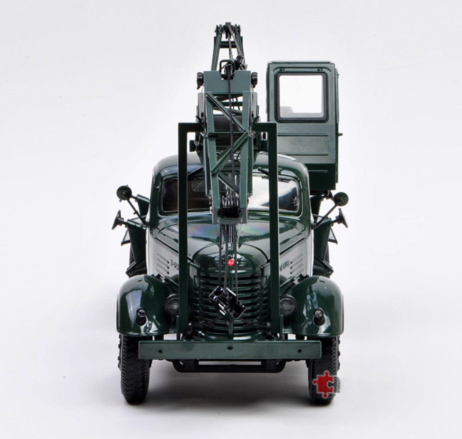 1:24 28CM 1956 Jiefang CA10 Mobile Crane Construct Vehicle Machine Diecast Model