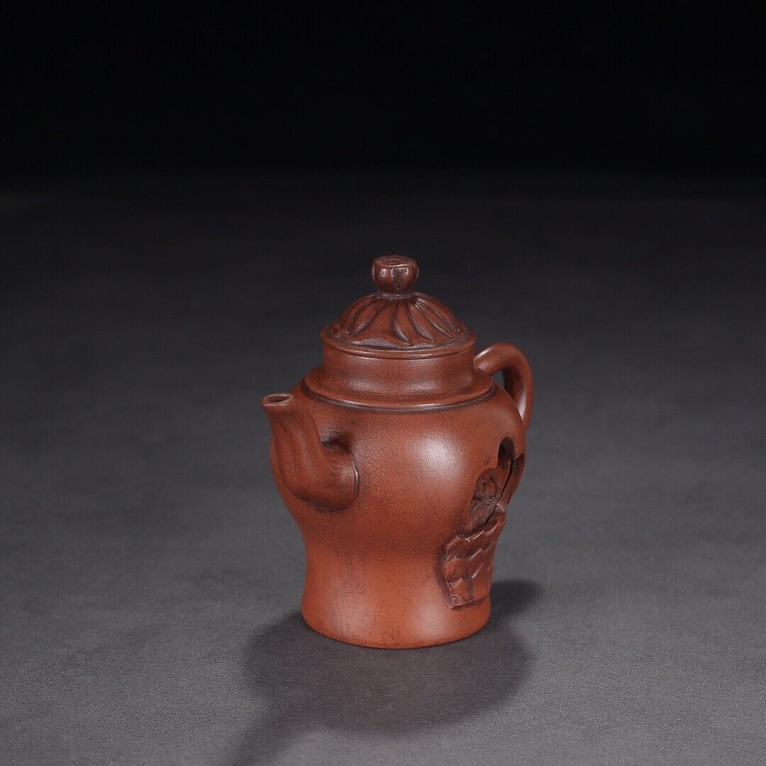 Chinese Yixing Zisha Clay Handmade Exquisite Teapot（莲生 底款：王南林）