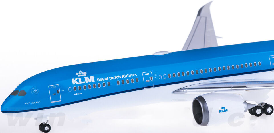 1:200 32CM Hogan KLM BOEING 787-9 Passenger Airplane ABS Plastic Aircraft Model
