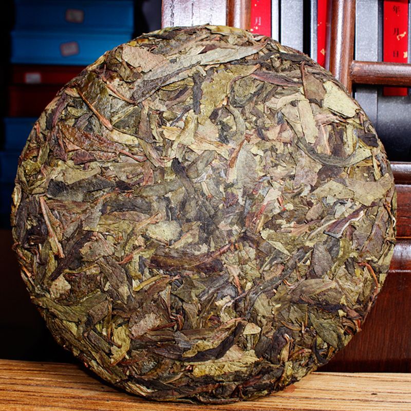 2018 Yunnan Pu'er Raw Tea Iceland Golden Leaf Raw Pu'er Tea 357g -