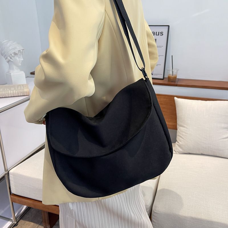 Women Crossbody Shoulder Bag Waterproof Nylon Handbag 33*12*24 CM Messenger Bags