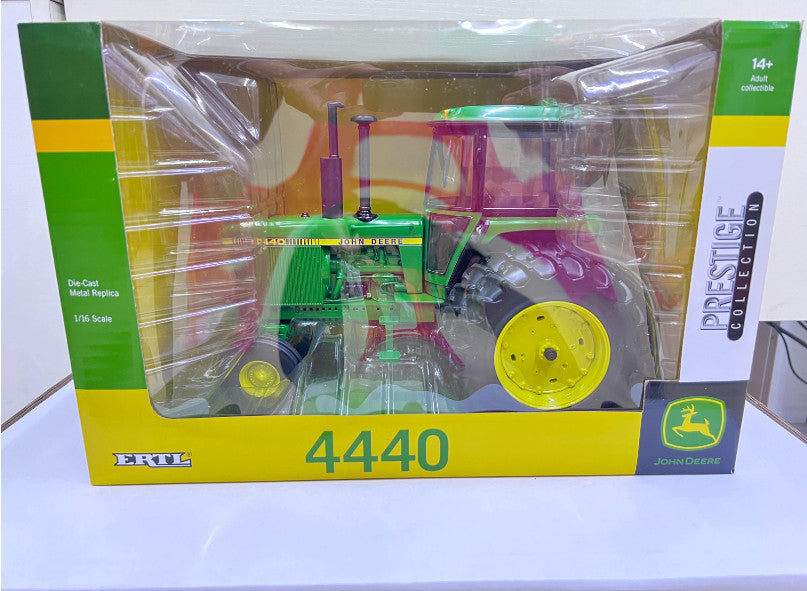 1:16 ERTL JOHN DEERE 4440 Tractor Farm Agricultural Machinary Diecast Model