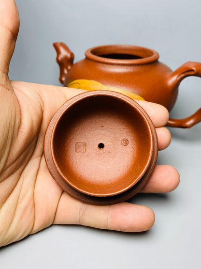 Chinese Yixing Zisha Clay Handmade Exquisite Teapot（凤凰壶 底款：周桂珍）