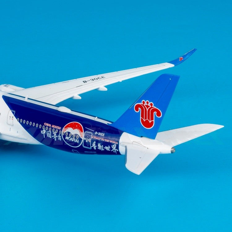 1:400 JC Wings China Southern A350-900XWB Airplane Diecast Aircraft Model