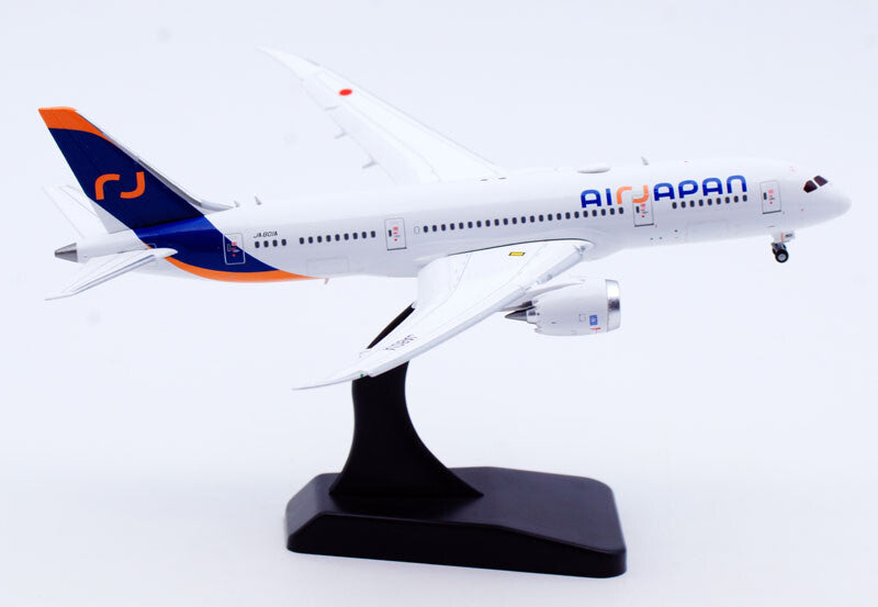 1:400 JC Wings Air Japan Dreamliner B787-8 Passenger Airplane Diecast Model