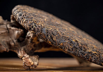 357g Yunnan Royal Court Chen Nian Pu'er Tea Ripe Tea Cake Iceland Qizi Cake Tea