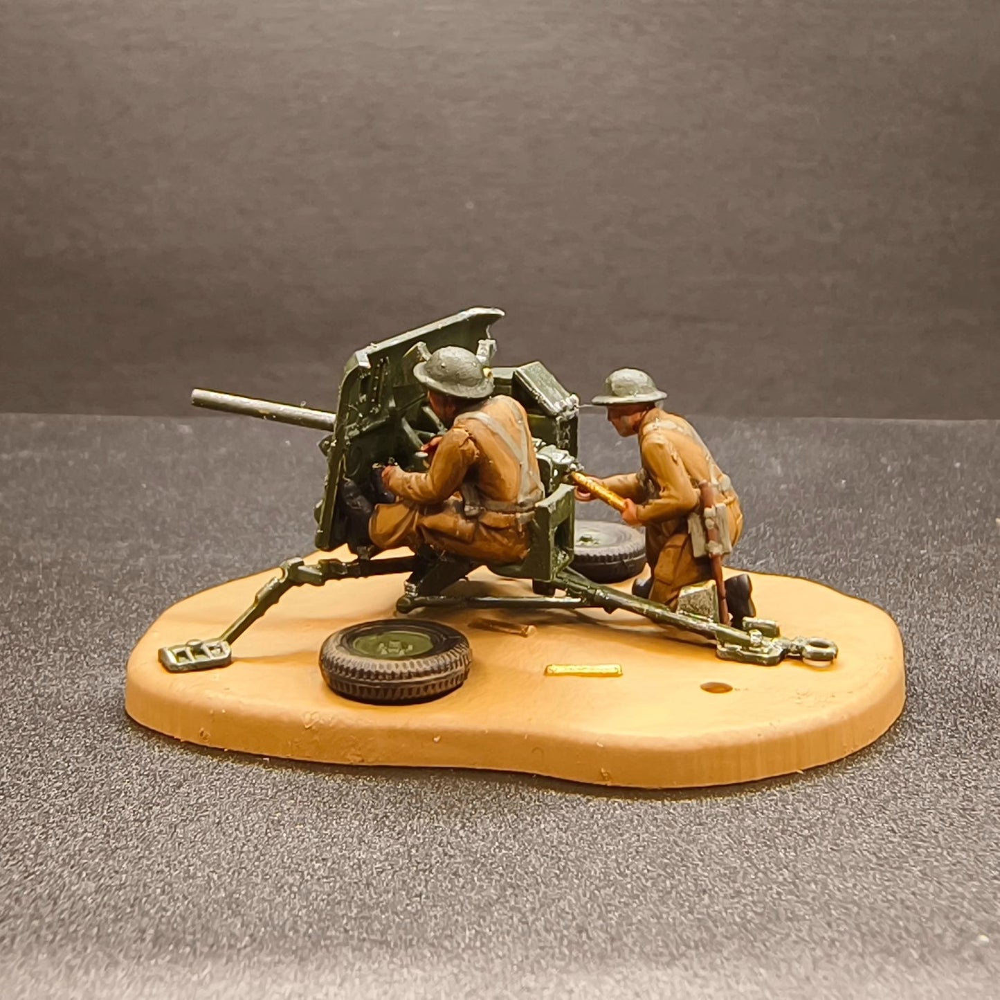 1/72 British Anti-tank Gun 2 Pounder Field Gun With Soldier 4 Finished Model