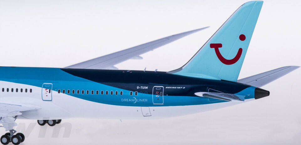 1:200 31CM GeminiJets TUI BOEING 787-9 Passenger Plane Diecast  Aircraft Model