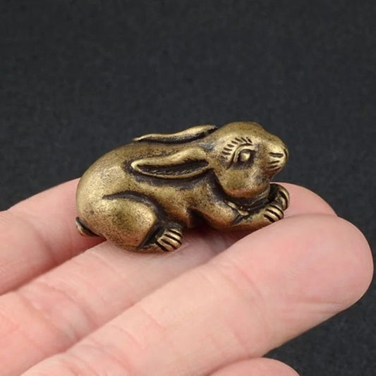32.4mm Exquisitely Brass Rabbit Statue Vintage Hand-carved Tea Pet Decoration