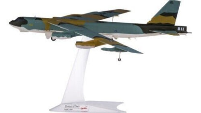 1:200 24CM Herpa USAF Boeing B-52G Military Bomber Diecast Fighter Plane Model