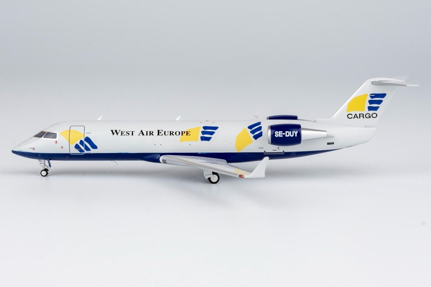 1:200 NG Model West Air Europe Bombardier CRJ200 Passenger Plane Diecast Model