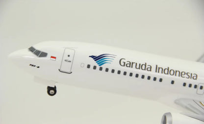 1:200 31CM RISESOON Garuda Indonesia BOEING 737 MAX 8 Airplane ABS Plastic Model