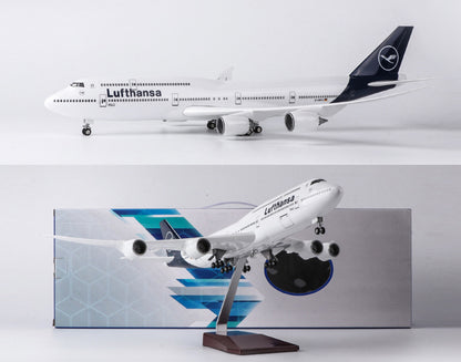 1:160 47CM Lufthansa BOEING 747-8 Aeroplane Landing Gear Resin Aircraft Model