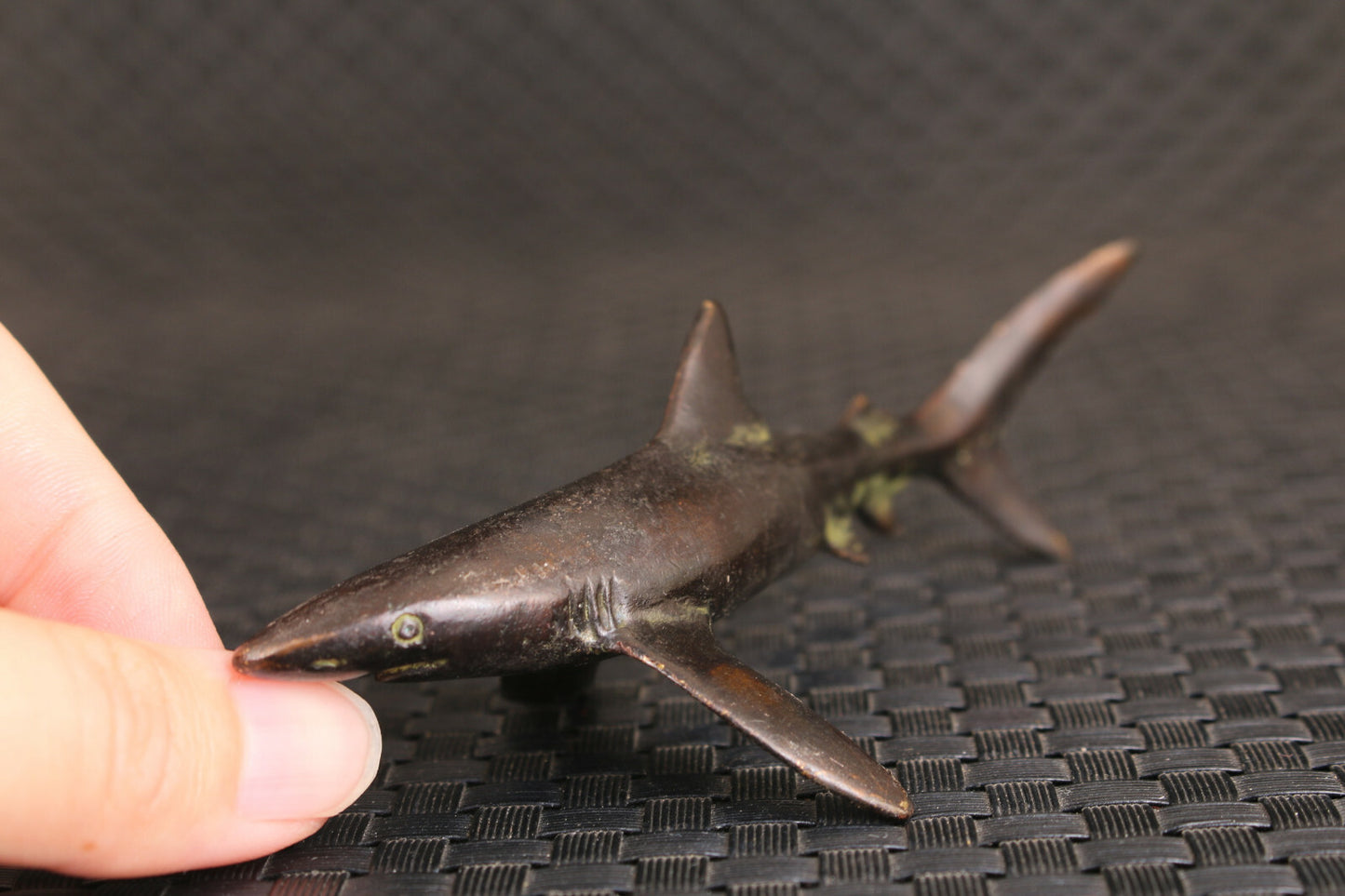 Chinese bronze hand cast shark statue figure ornament netsuke tea pet