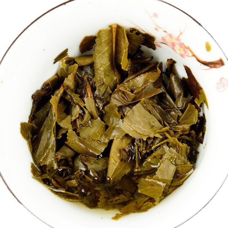 100g Yunnan Tea Pu'er Tea Raw Tea Yi Wu Kun Lu Shan Pu Erh Raw Tea Cake