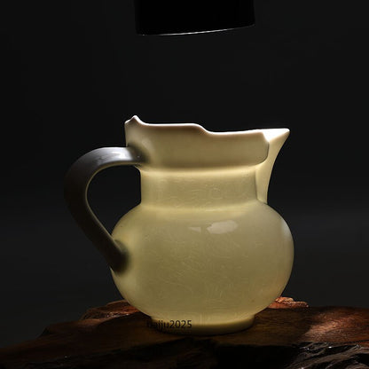 5" Chinese Ming Chenghua White Glaze Porcelain Carved Phoenix Design Teapot