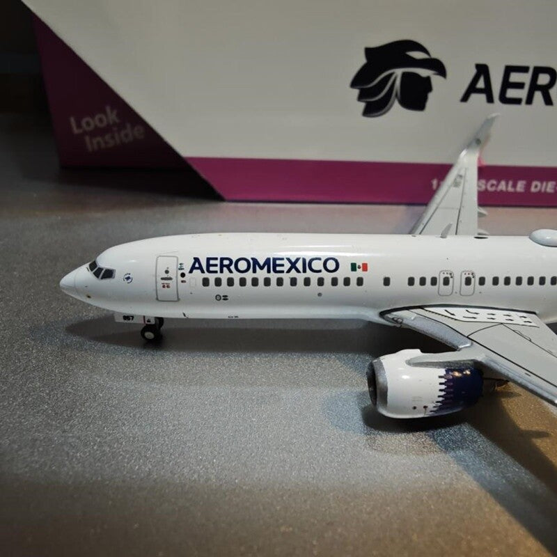 1:400 Geminijets Aeroméxico Boeing 737-800W Passenger Airplane Diecast Model