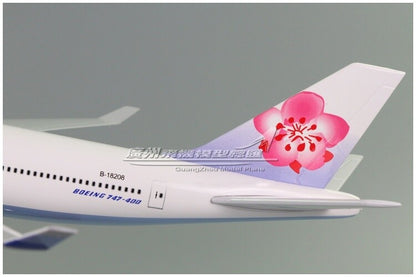 47CM 1:150 CHINA AIRLINES BOEING 747-400 B-18208 Passenger Airplane Resin Model