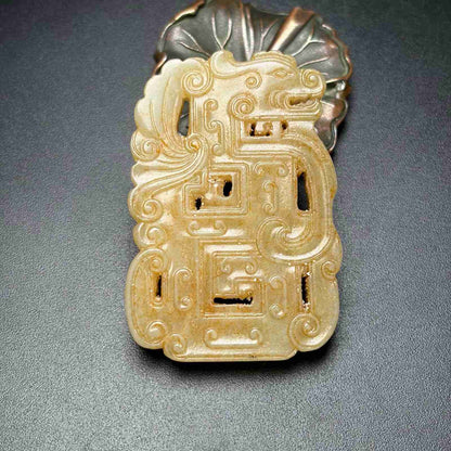Chinese Natural Hetian Jade Hand-carved Exquisite Dragon Pendant 31242