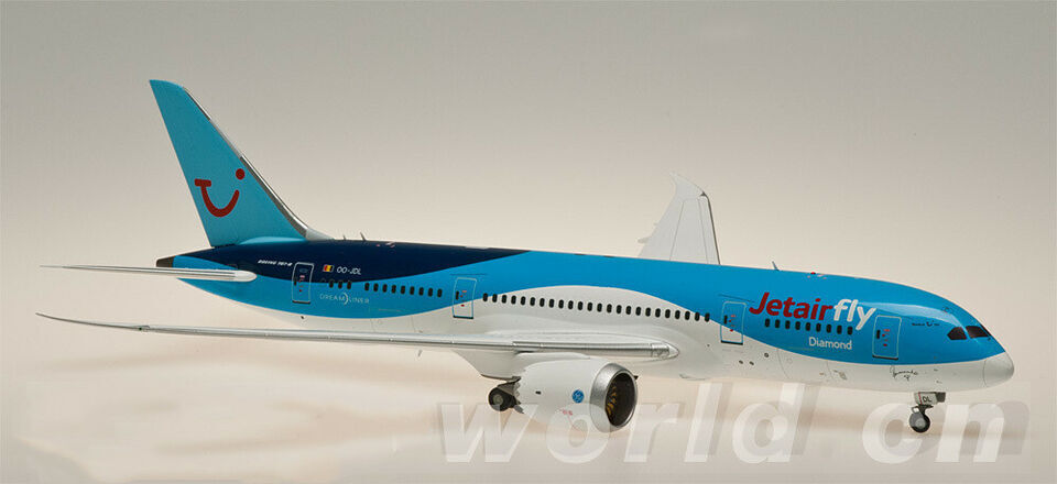 1:200 28CM JC Wings Jetairfly BOEING 787-8 Passenger Airplane Diecast Model