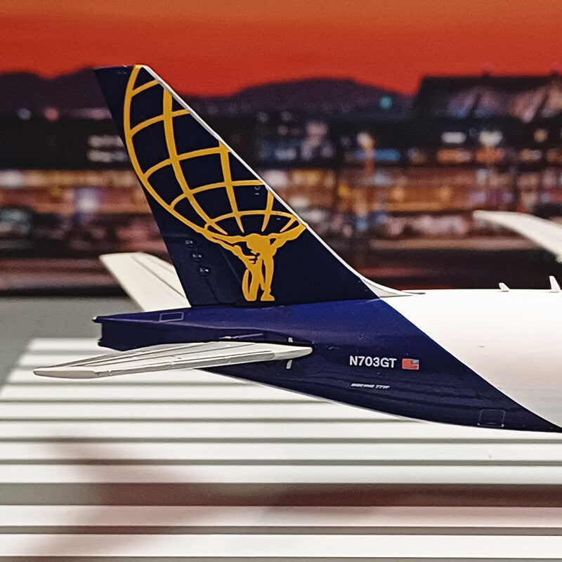 1:400 Geminijets Atlas Air B777-200LRF N703GT Passenger Airplane Diecast Model