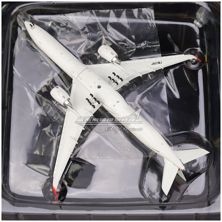 1:400 JC Wings JAPAN AIRLINES AIRBUS A350-1000 Flap Down Airplane Diecast Model