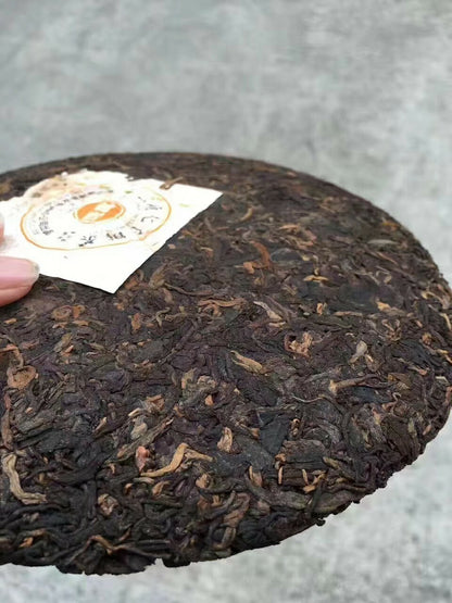 Lao Tong Zhi JIA JIA 7598 Anning Haiwan Yunnan Pu-erh Tea Cake 357g Ripe