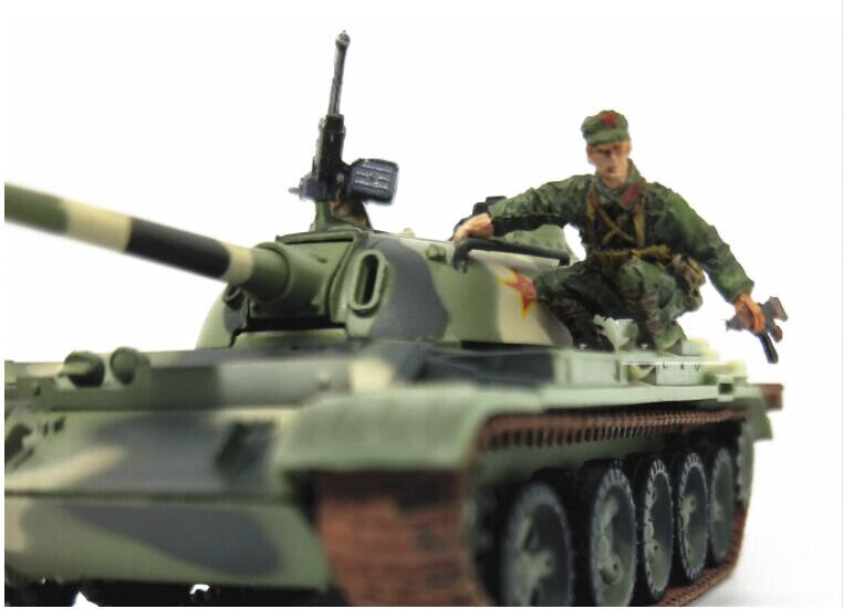 FLOZ Infantry PLA 2 Figures 1/72 Finished 2 figures model Set