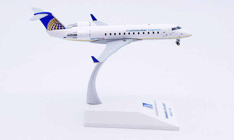 1:200 JC Wings Continental Express BOMBARDIER CRJ-200ER Airplane Diecast Model