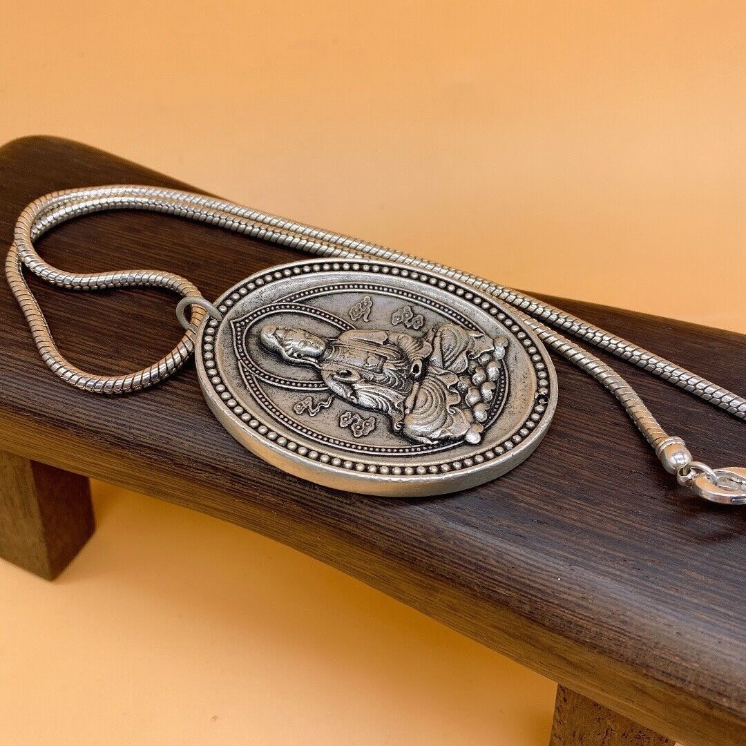 old tibet miao silver hand carving skull Statue necklace noble gift