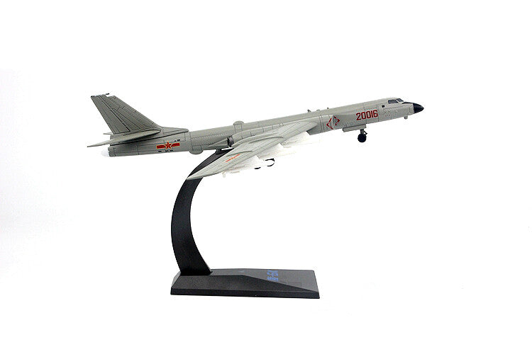 China H-6K 1/144 diecast plane model aircraft UNISTAR