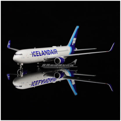 1:400 Phoenix ICELANDAIR BOEING 767-300ER Airplane Plane Diecast Aircraft Model