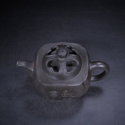 Chinese Yixing Zisha Clay Handmade Exquisite Teapot （四方. 底款：顾景舟）