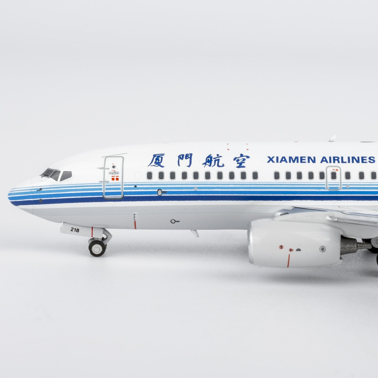 1:400 NGmodels XiamenAir B737-700 B-5218 Passenger Airplane Diecast Plane Model