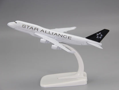16cm Star Alliance Boeing 747-400 Passenger Aeroplane Diecast Aircraft Model
