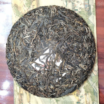 Pu-erh Raw Tea Organic Puerh Tea Menghai Old Tree 357g Round Cake